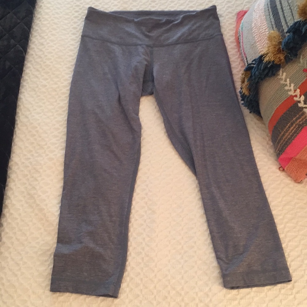 Lululemon crop leggings
